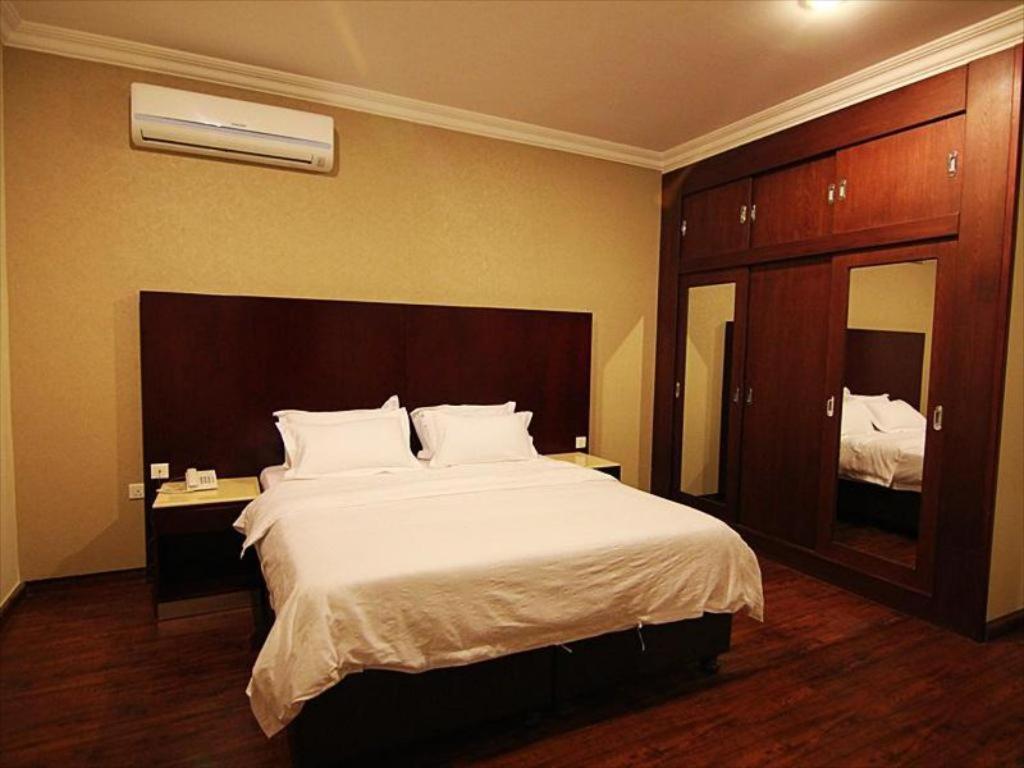Flora Hotel Suites Эр-Рияд Экстерьер фото